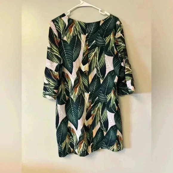 Belongsci Floral Bell Sleeve V Neck Shirt Dress - M - Picture 12 of 12